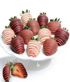 Red Chocolate Covered Strawberries (12)